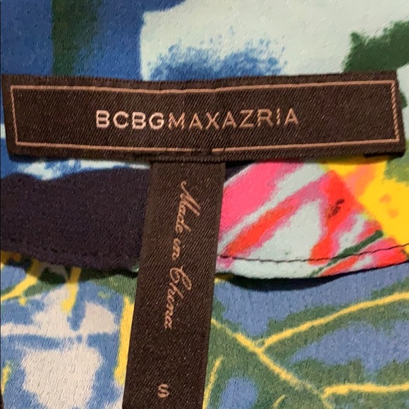 BCBGMAXAZRIA dress with vibrant print colours - Picture 4 of 4